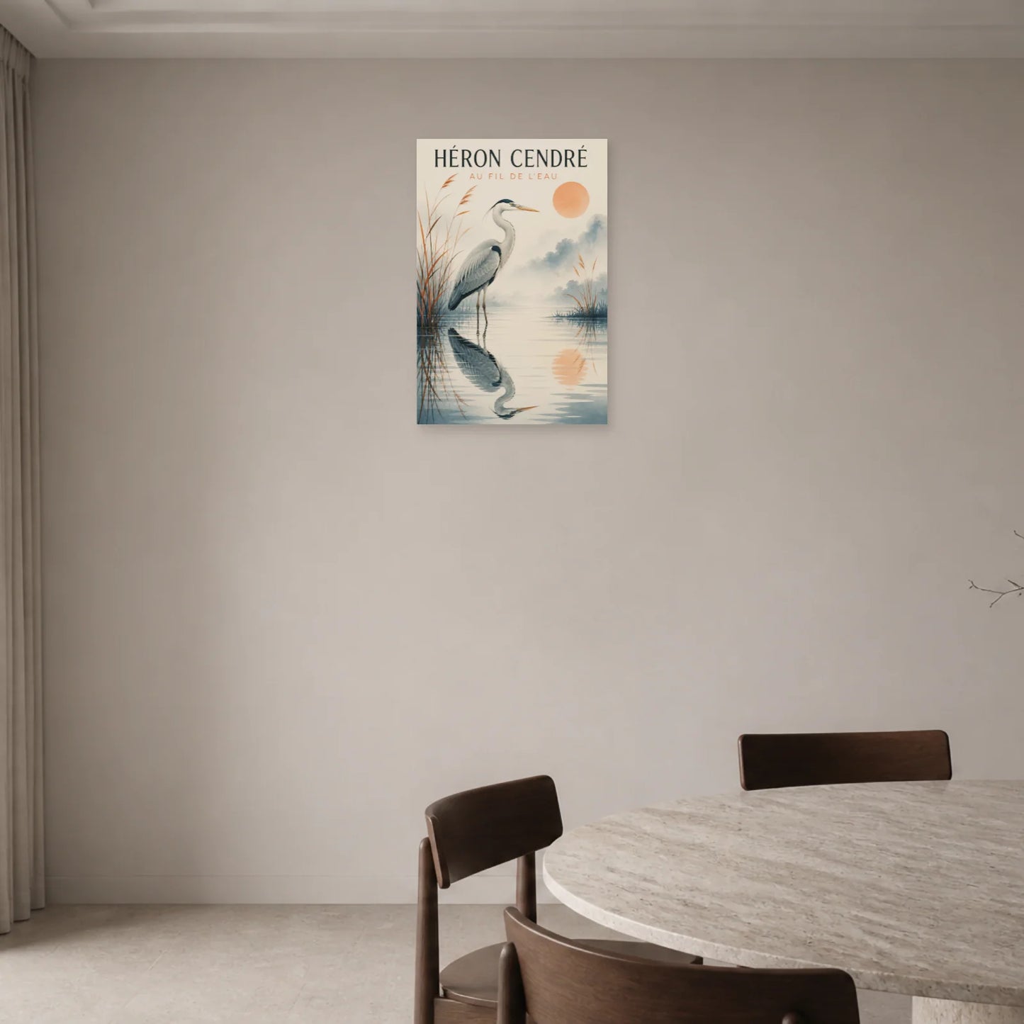 Affiche Héron Cendré – Au Fil de l’Eau dans une entrée ou un couloir - Art Virtuoso