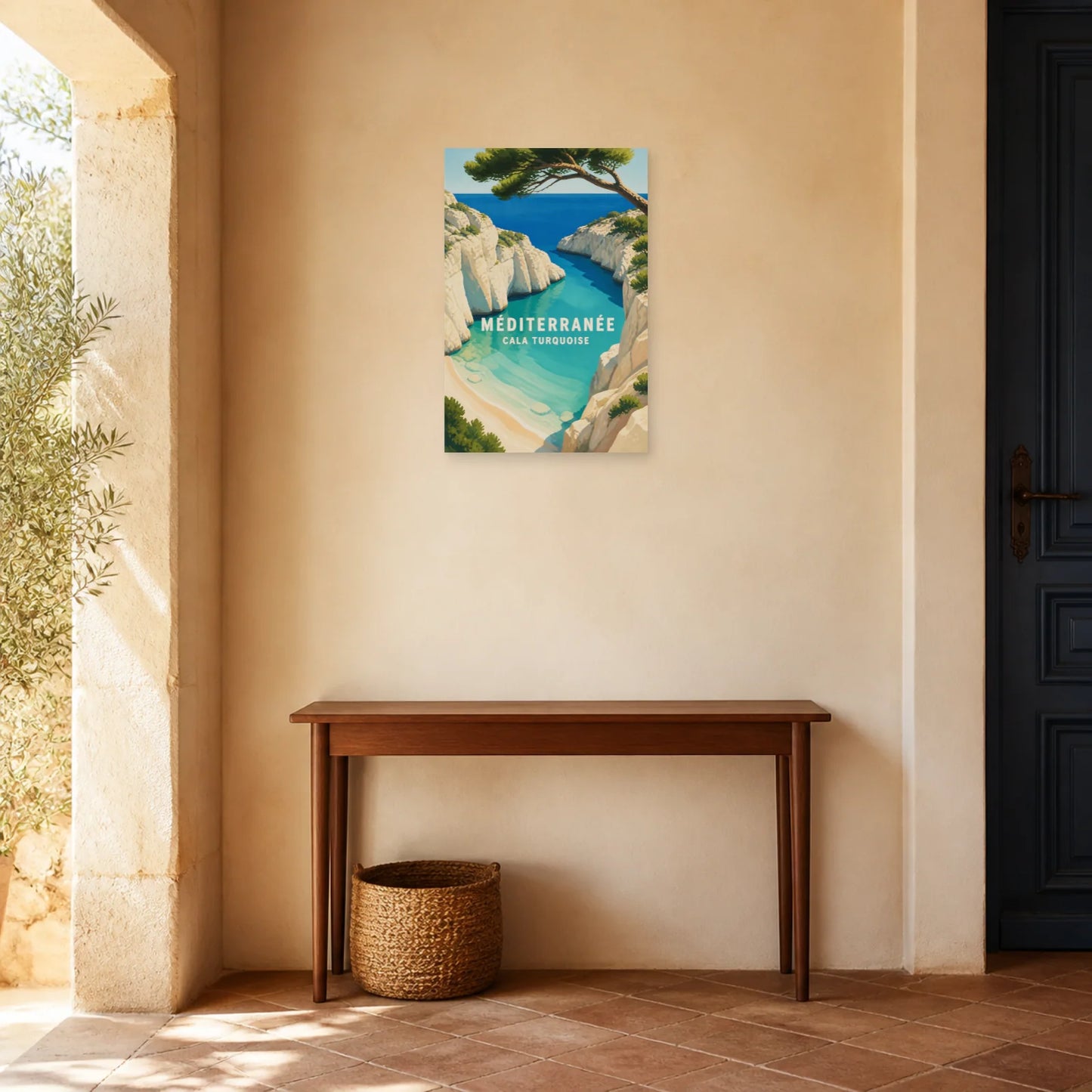 Affiche Méditerranée – Cala Turquoise dans une entrée ou un couloir - Art Virtuoso