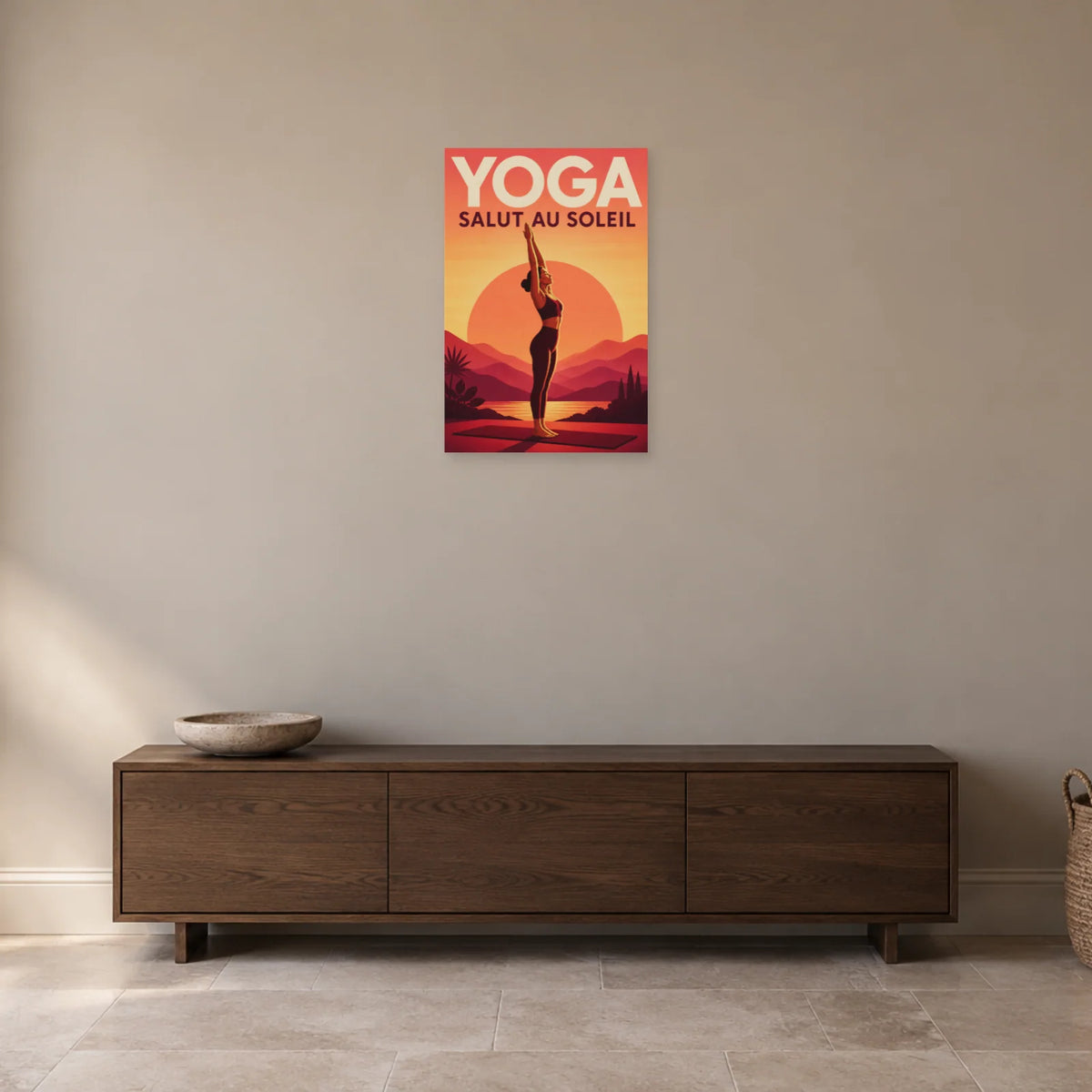 Affiche Yoga – Salut au soleil dans une entrée ou un couloir - Art Virtuoso