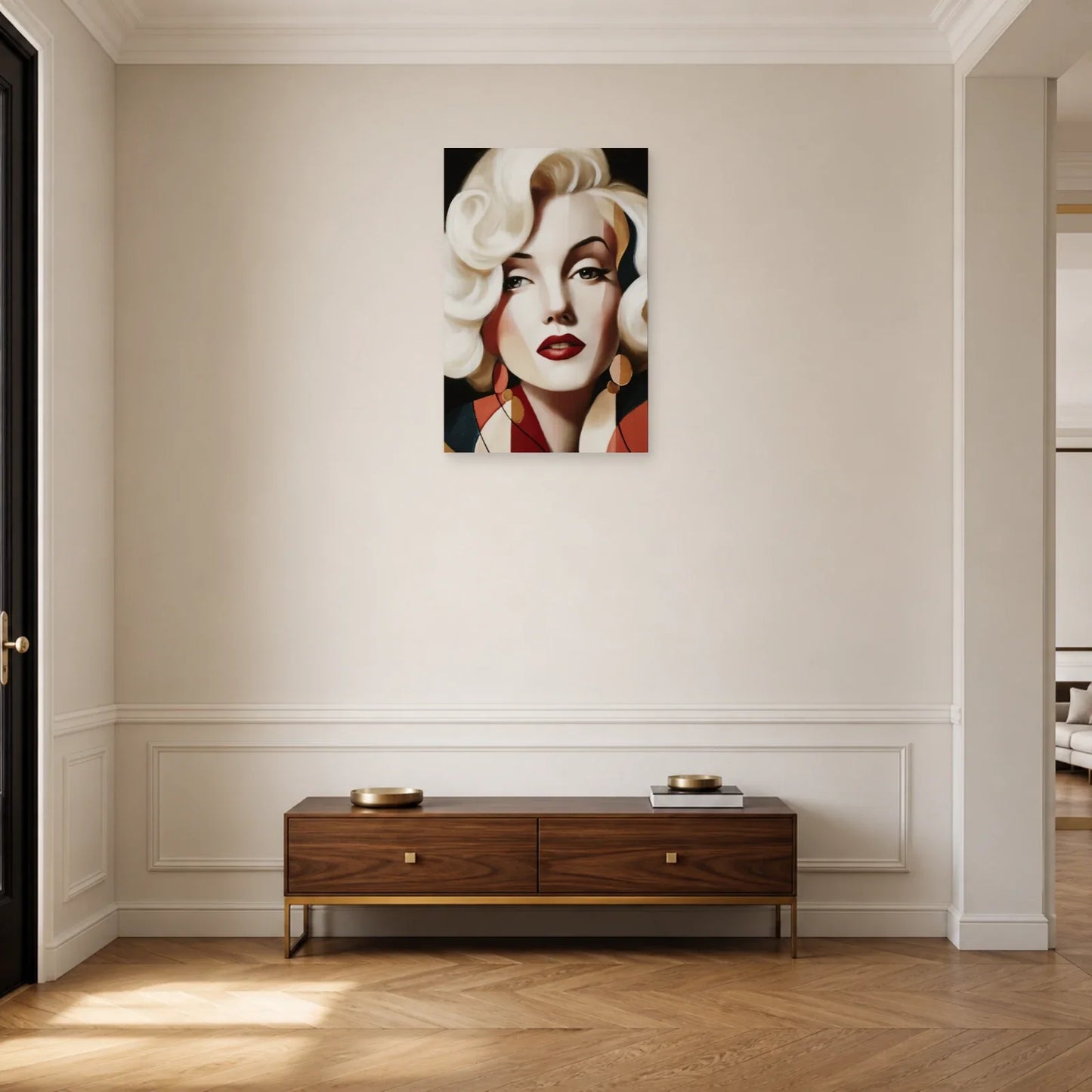Portrait de diva blonde accroché dans une entrée contemporaine