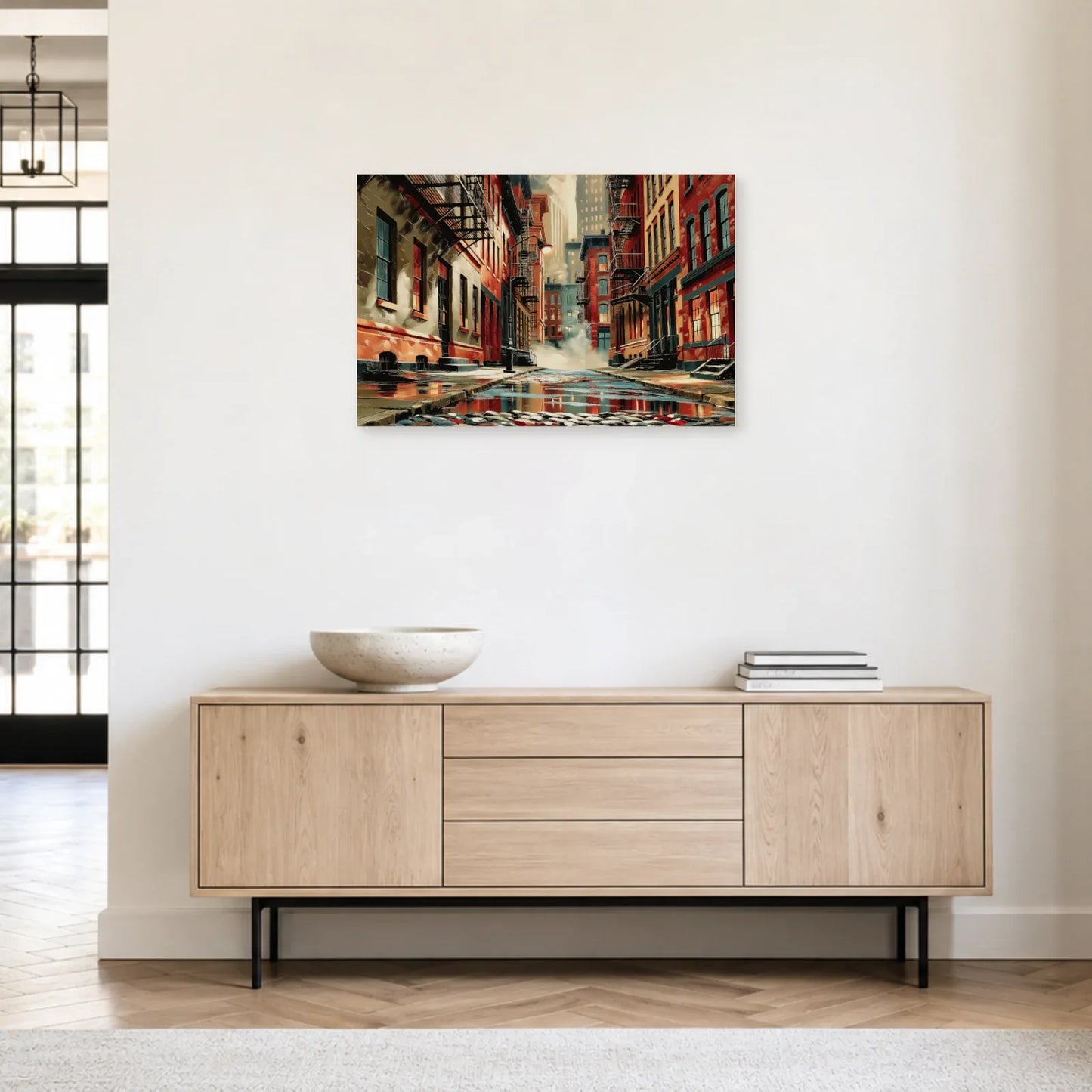 Tableau urbain aux reflets sur chaussée humide accroché dans une entrée