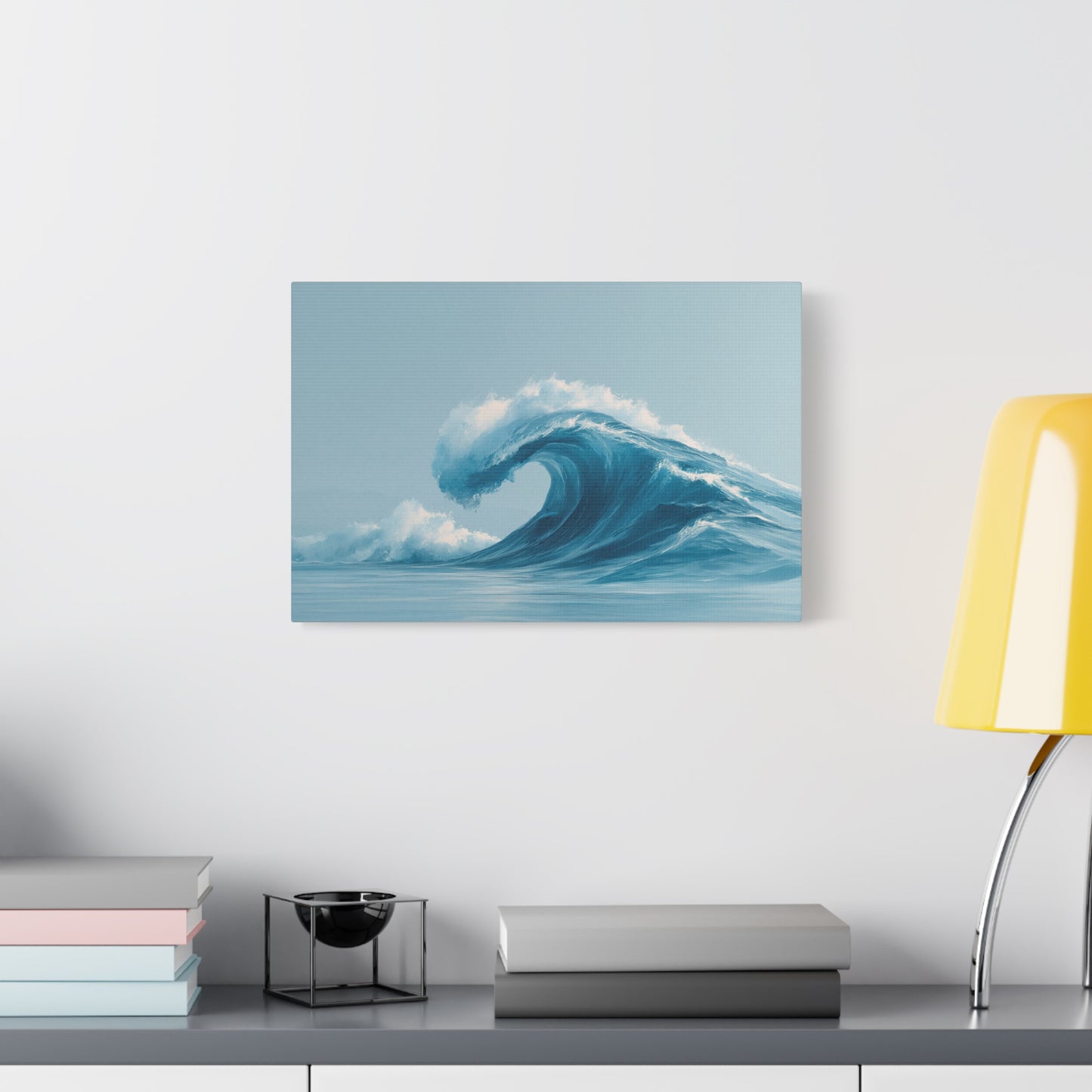 Grande vague bleue minimaliste avec ecume blanche sur fond clair - Art Virtuoso - vue 7/20