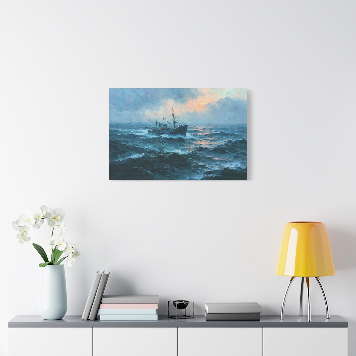 Chalutier sombre avançant dans la houle bleu vert sous un ciel lumineux - Art Virtuoso - vue 13/20