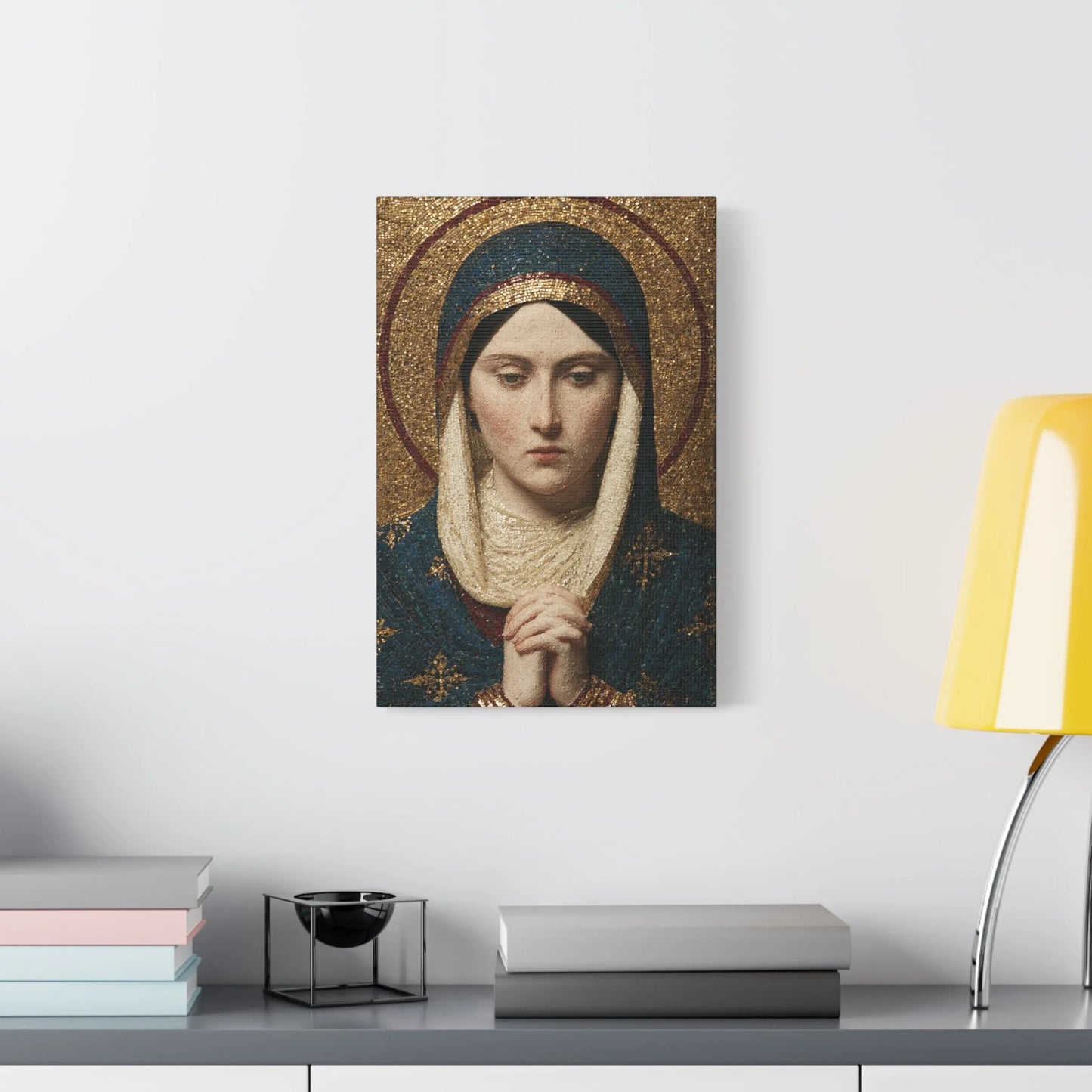Tableau en Mosaïque Byzantine Ravenne Dorée - Lumière d’Icône - décor salon contemporain bois