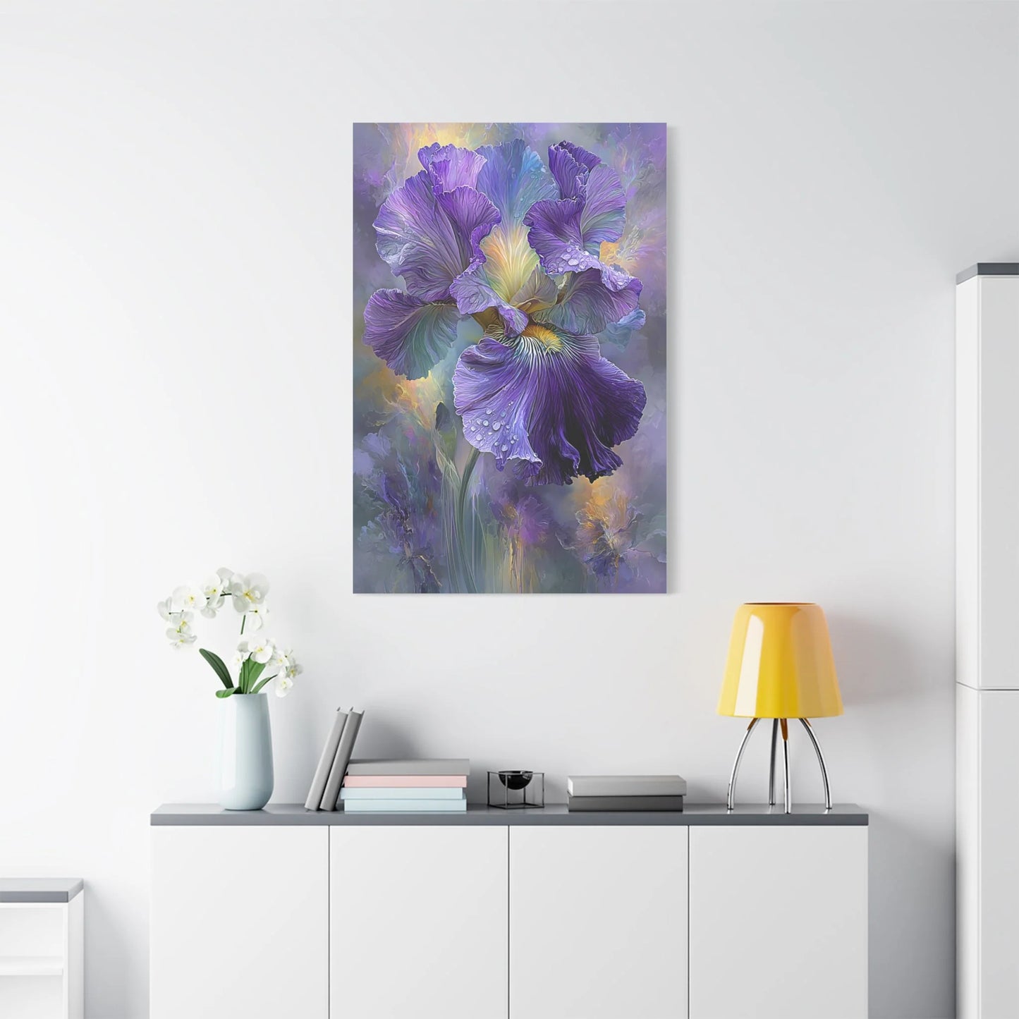 Tableau Iris violet dans un salon contemporain