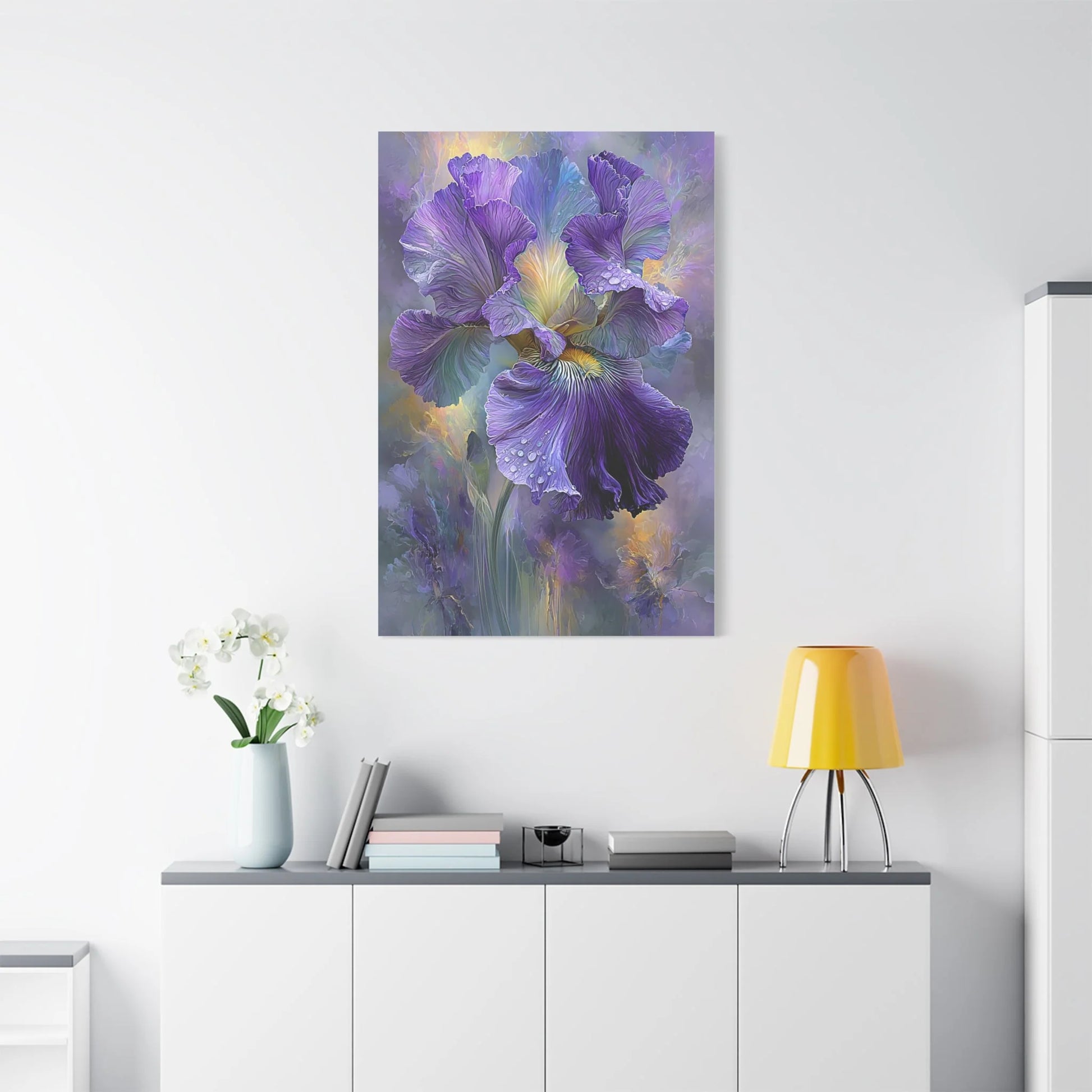 Tableau Iris violet dans un salon contemporain