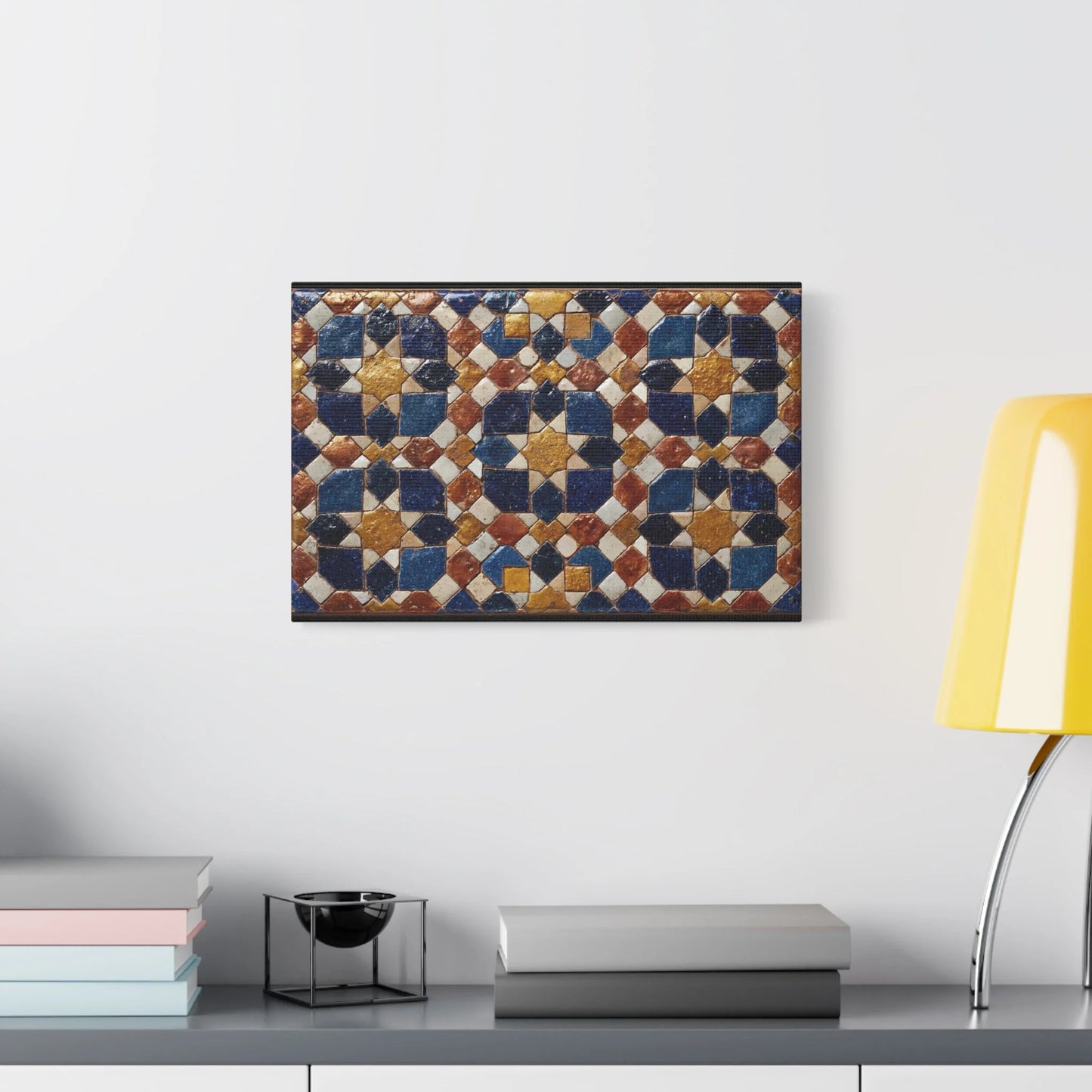 Tableau en Mosaïque Alhambra Bleu - Jardin de Zellige - décor salon contemporain bois