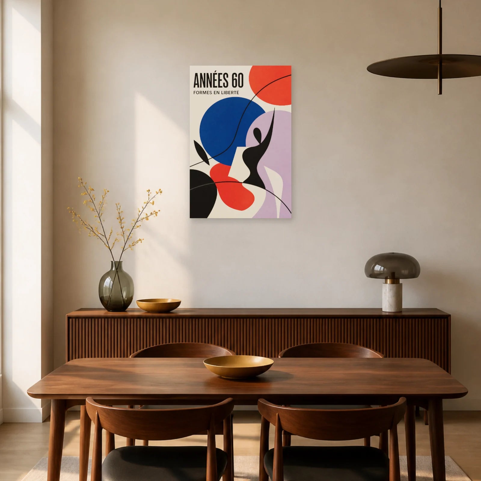Affiche Années 60 – Formes en Liberté dans une salle à manger - Art Virtuoso