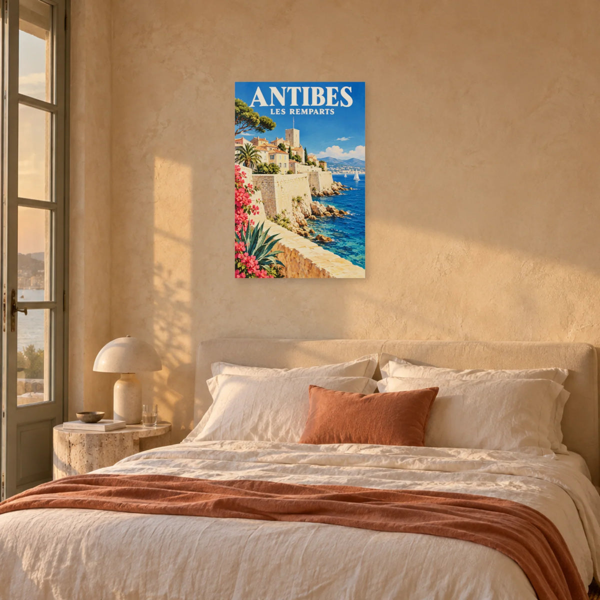 Affiche Antibes - Remparts de lumière dans une chambre - Art Virtuoso