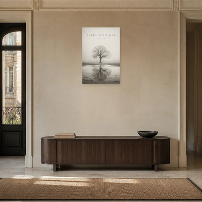 Affiche Arbre Solitaire – Silence dans une entrée ou un couloir - Art Virtuoso