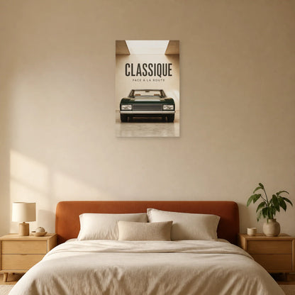 Affiche Voiture classique – Face à la route dans une chambre - Art Virtuoso