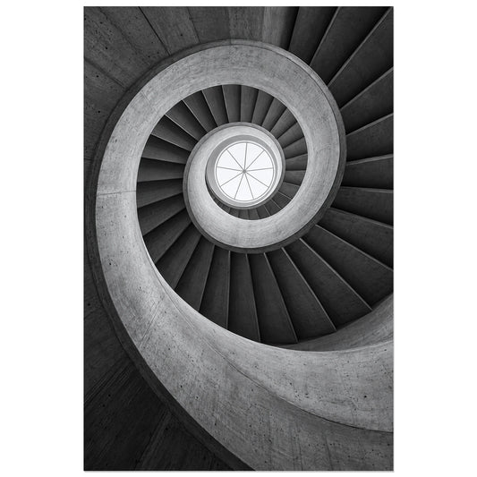 Spirale d'escalier en béton et oculus central, affiche 30 × 45 cm