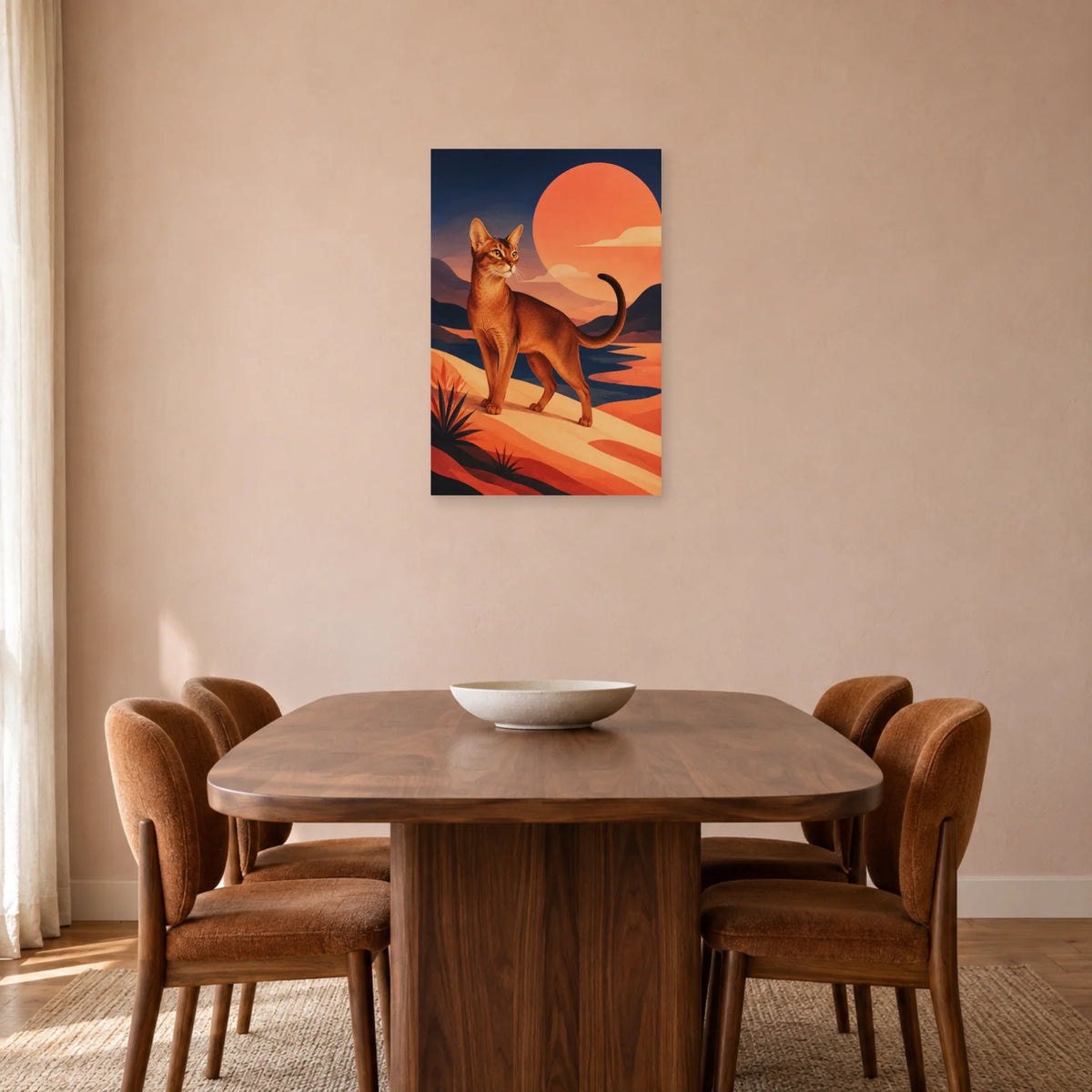 Affiche Chat Abyssin – Élan terracotta dans une salle à manger - Art Virtuoso
