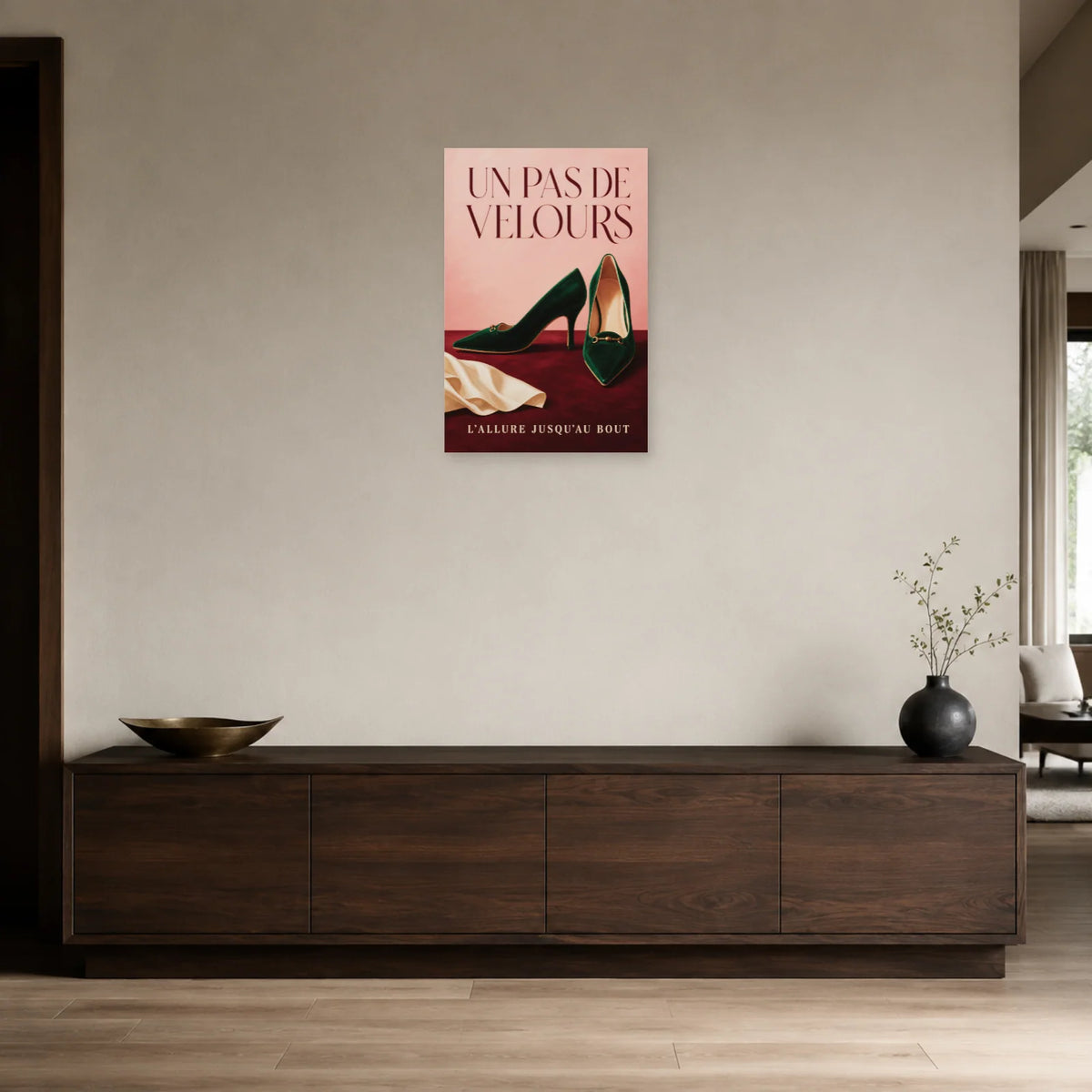 Affiche Chaussures de femme, un pas de velours dans une entrée ou un couloir - Art Virtuoso