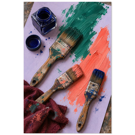 Affiche atelier 30 × 45 cm, pinceaux et flacon bleu ouvert