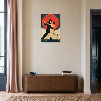 Affiche Danser à deux - Couple et soleil rouge dans une entrée ou un couloir - Art Virtuoso