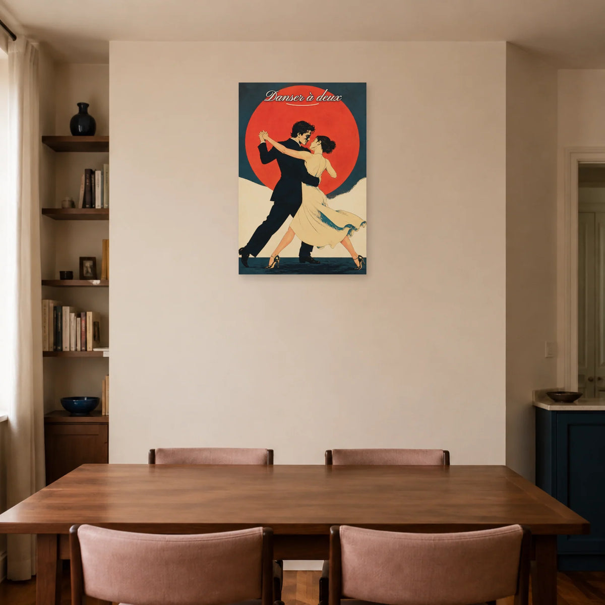 Affiche Danser à deux - Couple et soleil rouge dans une salle à manger - Art Virtuoso