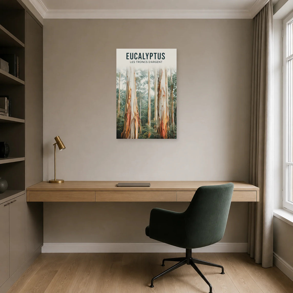 Affiche Eucalyptus – Les troncs d’argent dans un bureau - Art Virtuoso