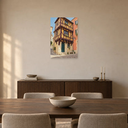 Affiche façade à colombages ocre dans une salle à manger - Art Virtuoso