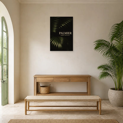 Affiche Feuilles de palmier – Fond noir dans une entrée ou un couloir - Art Virtuoso
