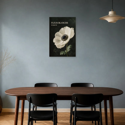 Affiche Fleur Blanche – Pureté dans une salle à manger - Art Virtuoso