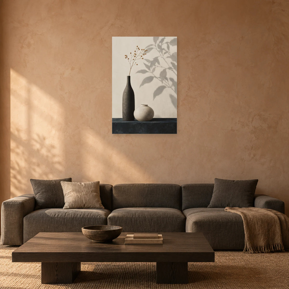Affiche Japandi Vases contrastés et ombre végétale dans un salon - Art Virtuoso