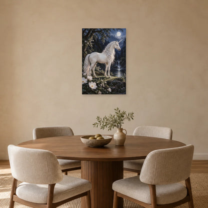 Affiche licorne dans une clairière lunaire dans une salle à manger - Art Virtuoso