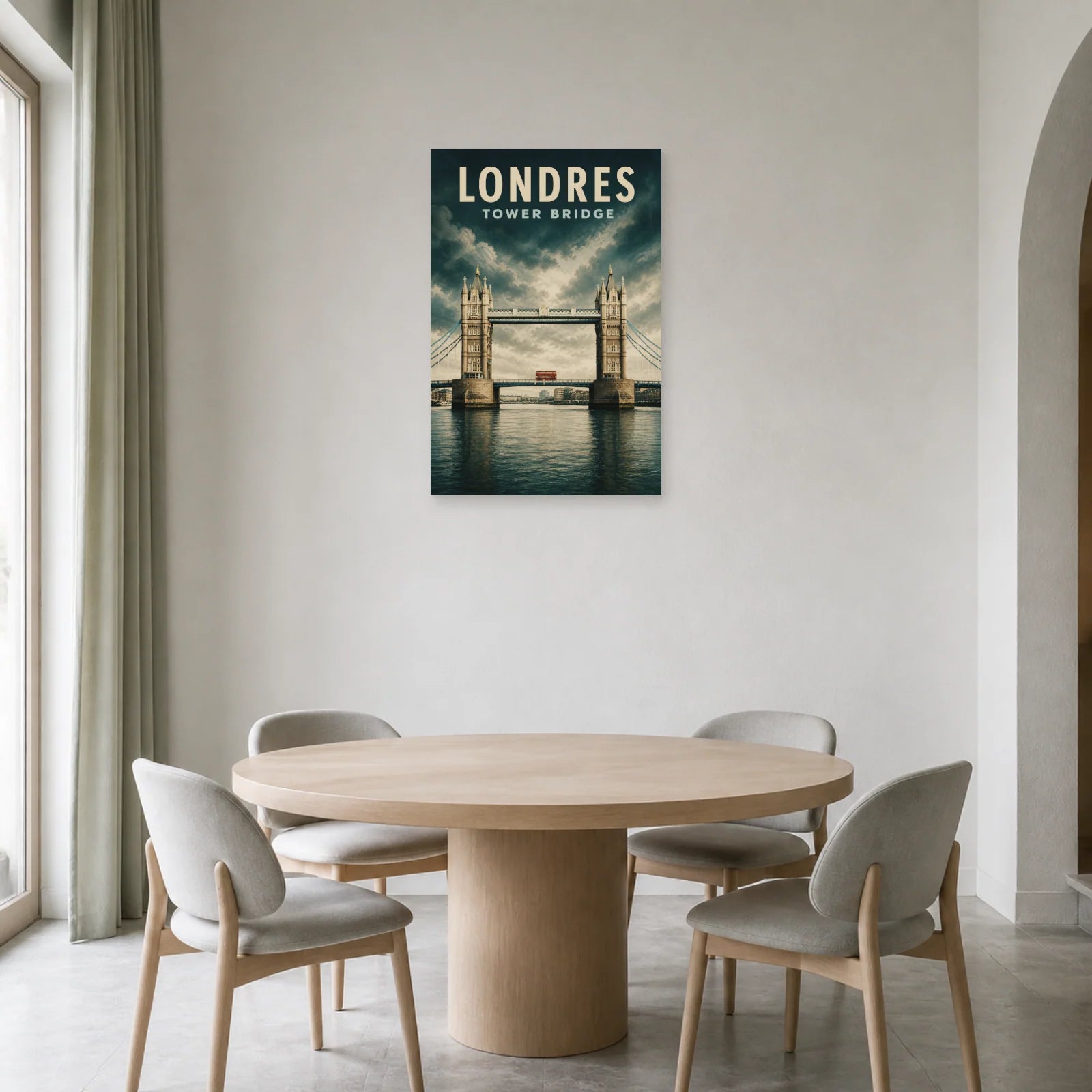 Affiche Londres – Tower Bridge dans une salle à manger - Art Virtuoso