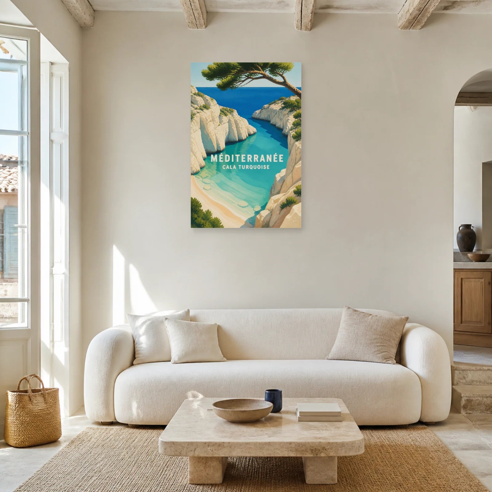 Affiche Méditerranée – Cala Turquoise dans un salon - Art Virtuoso