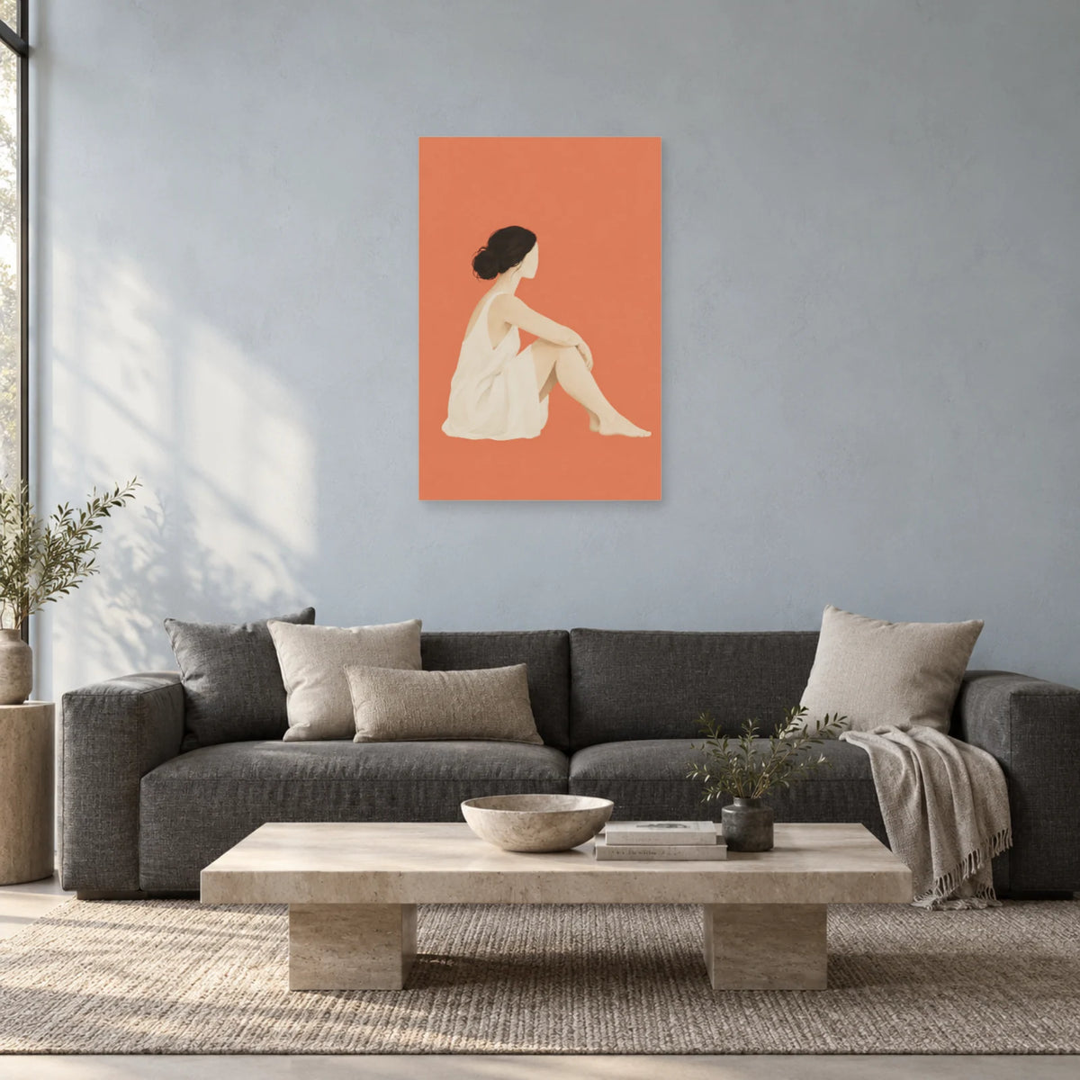 Affiche minimaliste - Femme assise en recueillement dans un salon - Art Virtuoso