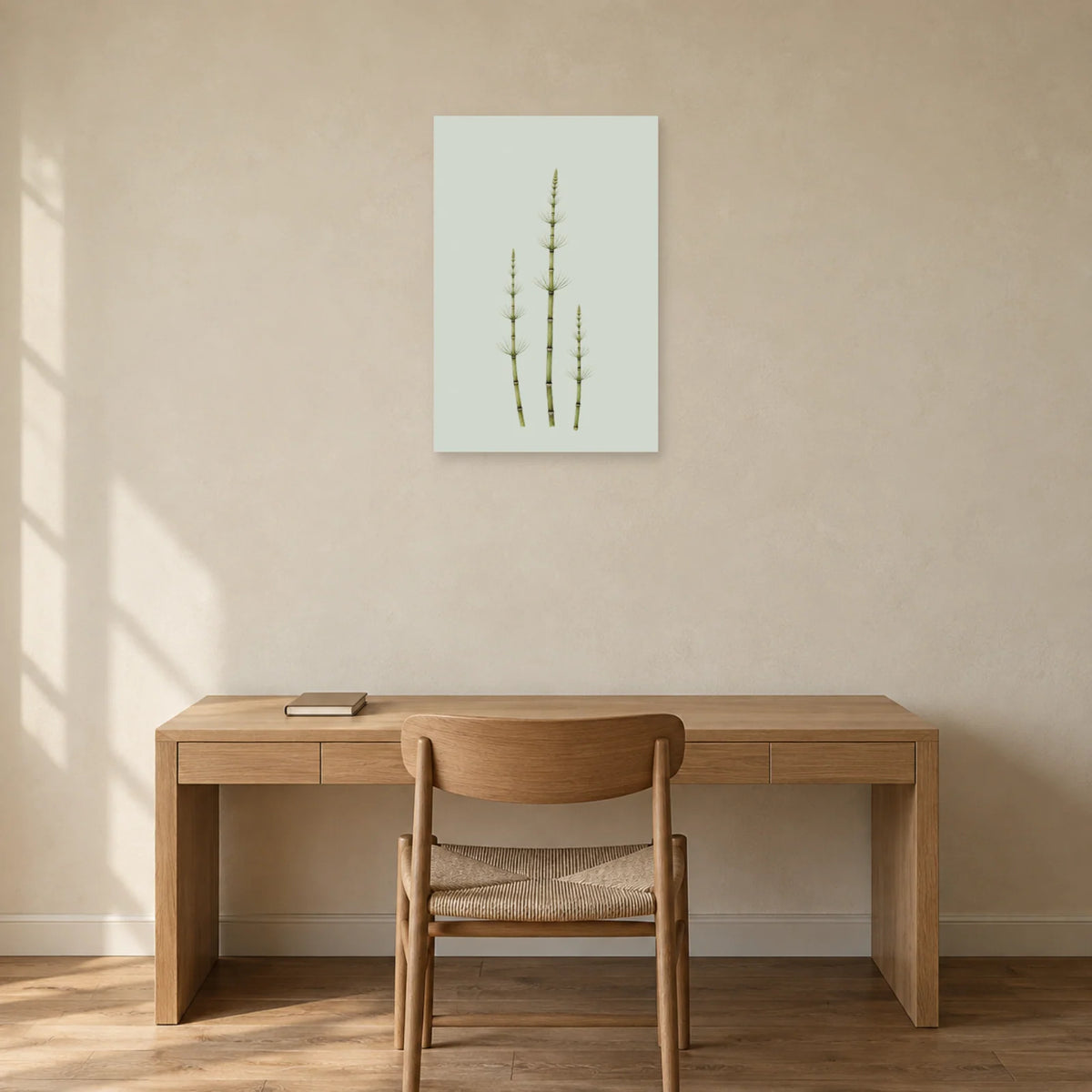 Affiche minimaliste - Trois tiges de prêle dans un bureau - Art Virtuoso