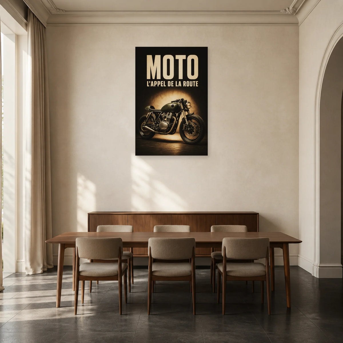 Affiche Moto vintage – L’appel de la route dans une salle à manger - Art Virtuoso