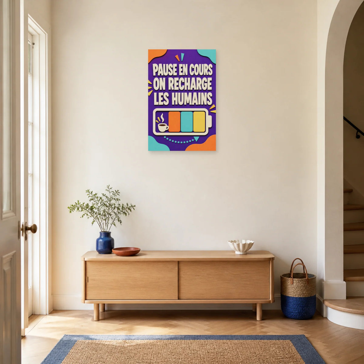 Affiche Pause en cours – On recharge les humains dans une entrée ou un couloir - Art Virtuoso
