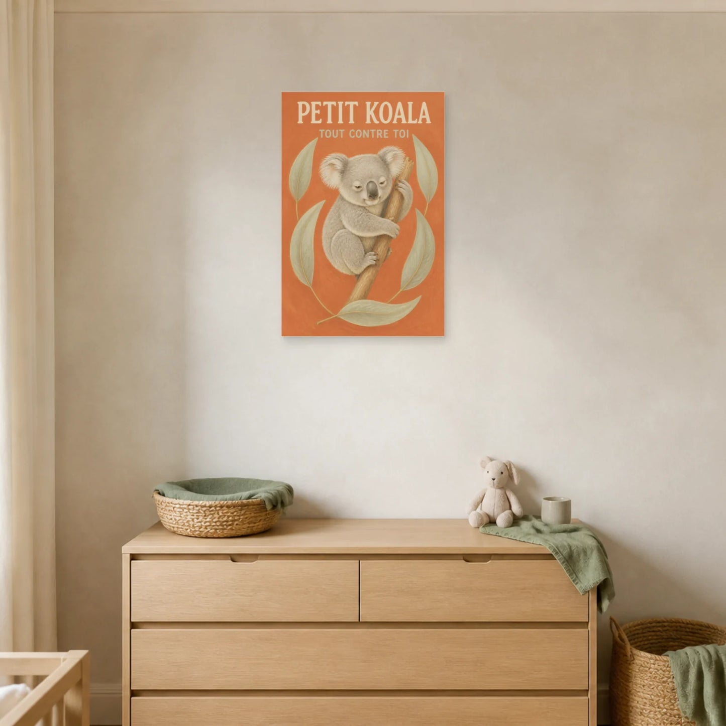 Affiche Petit Koala – Tout Contre Toi dans un salon - Art Virtuoso