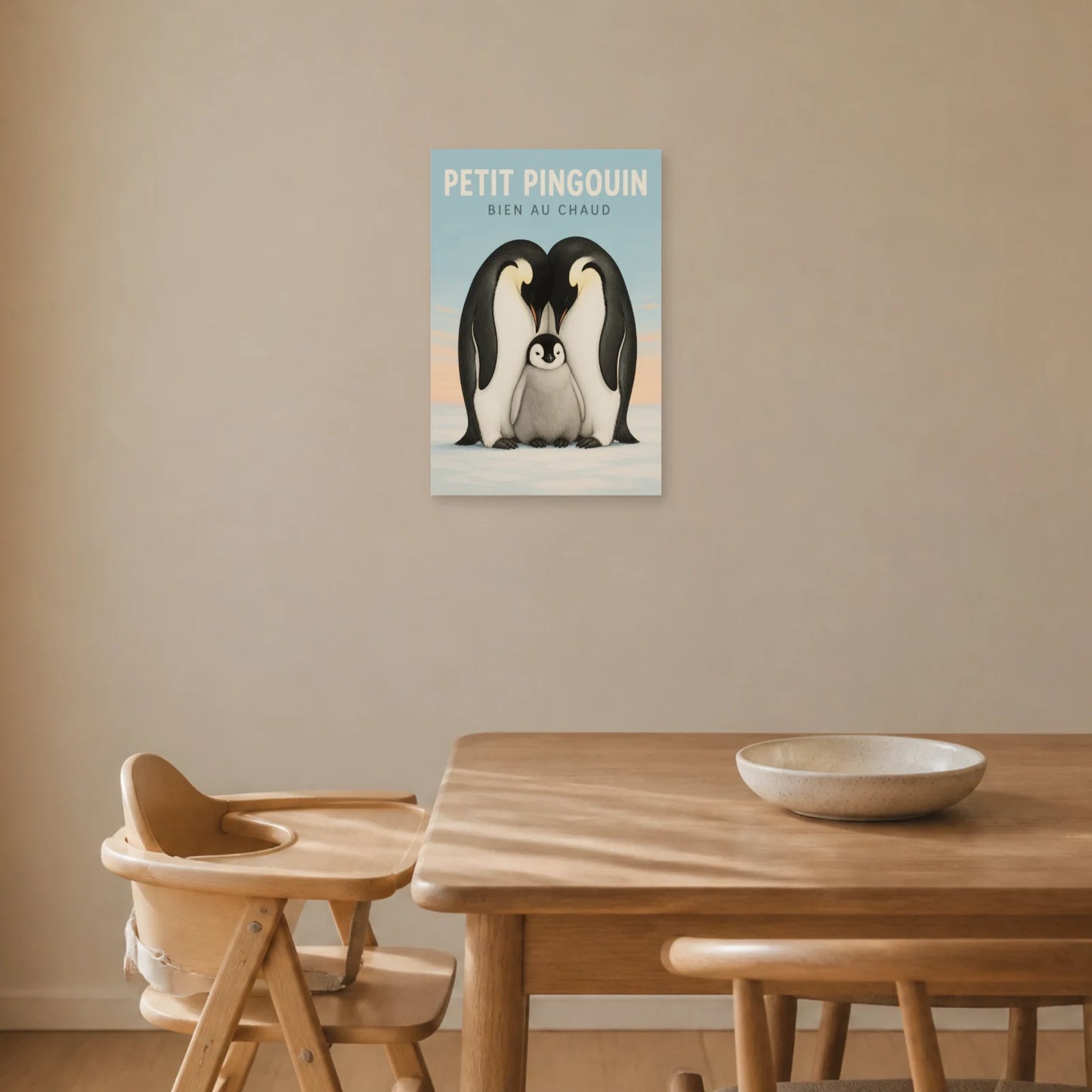 Affiche Petit Pingouin – Bien au Chaud dans une salle à manger - Art Virtuoso