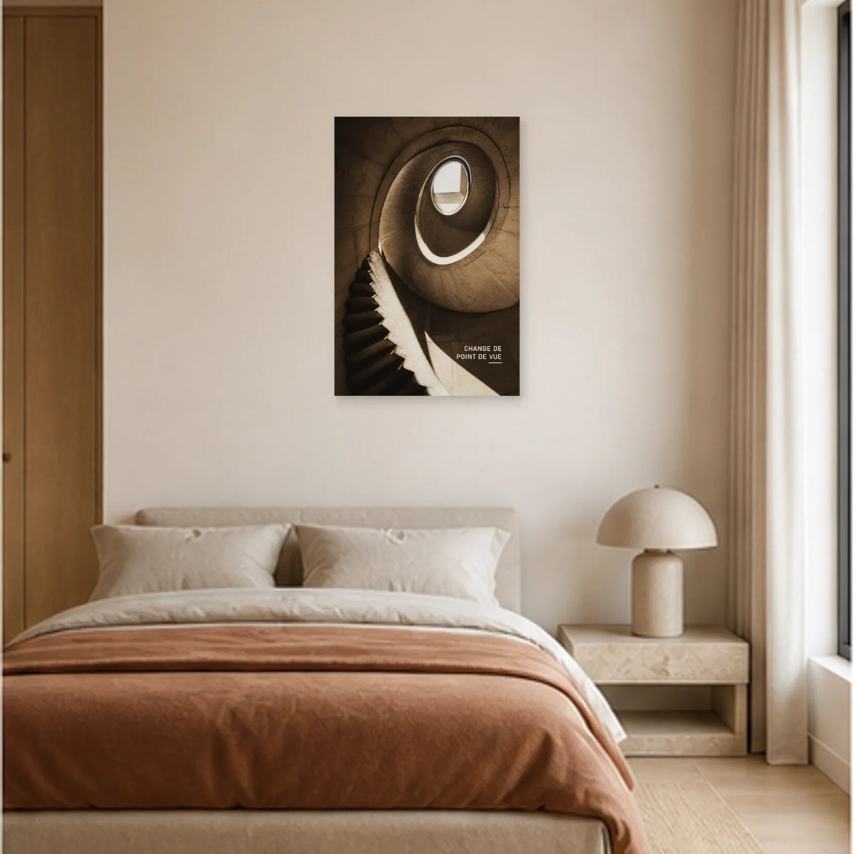 Affiche photo Escalier brutaliste - Change de point de vue dans une chambre - Art Virtuoso