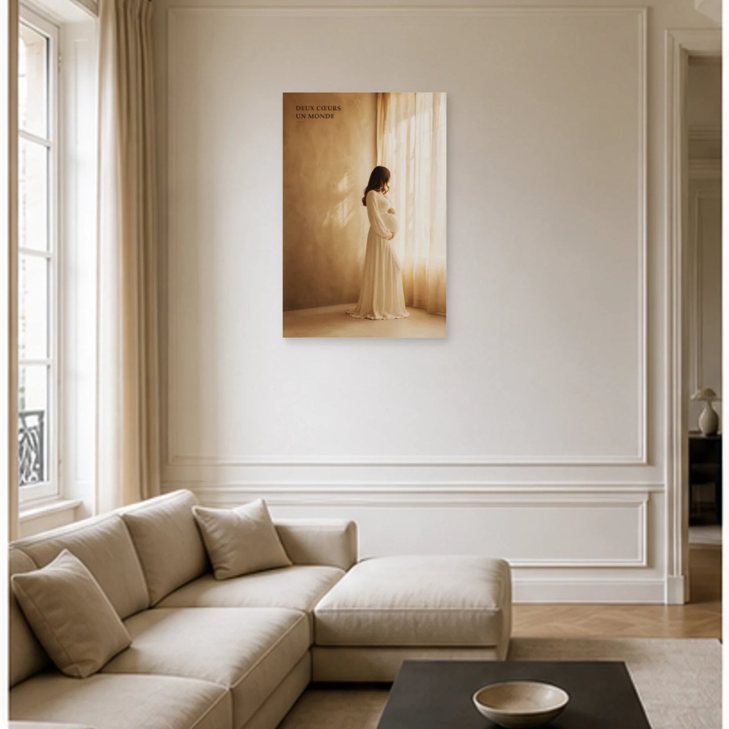 Affiche photo Maternité en lumière - Deux cœurs un monde dans un salon - Art Virtuoso