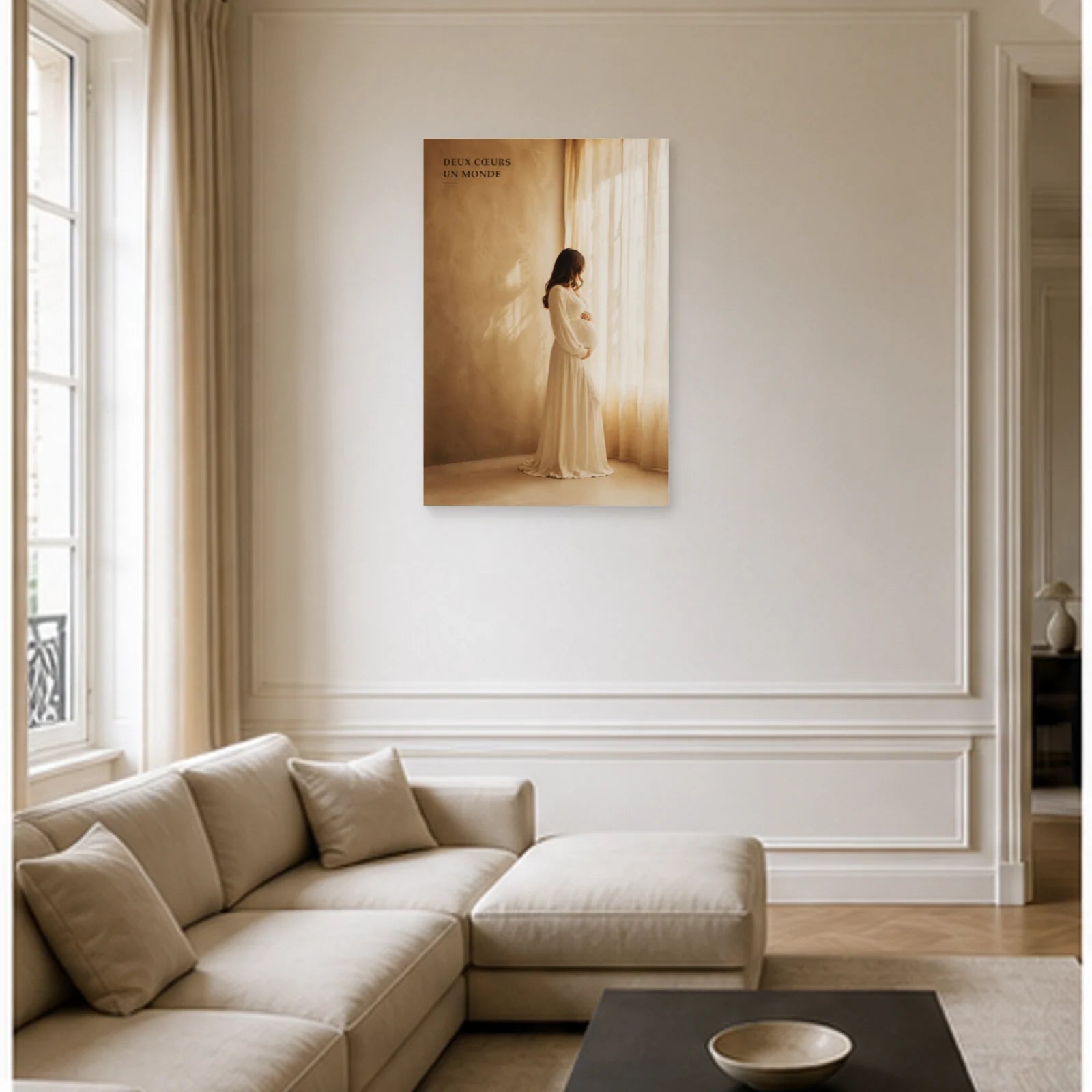 Affiche photo Maternité en lumière - Deux cœurs un monde dans un salon - Art Virtuoso