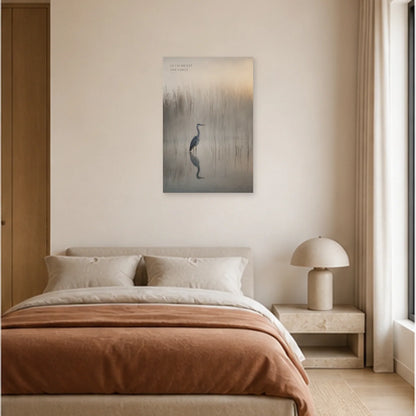 Affiche photo Héron dans la brume - Le calme est une force dans une chambre - Art Virtuoso