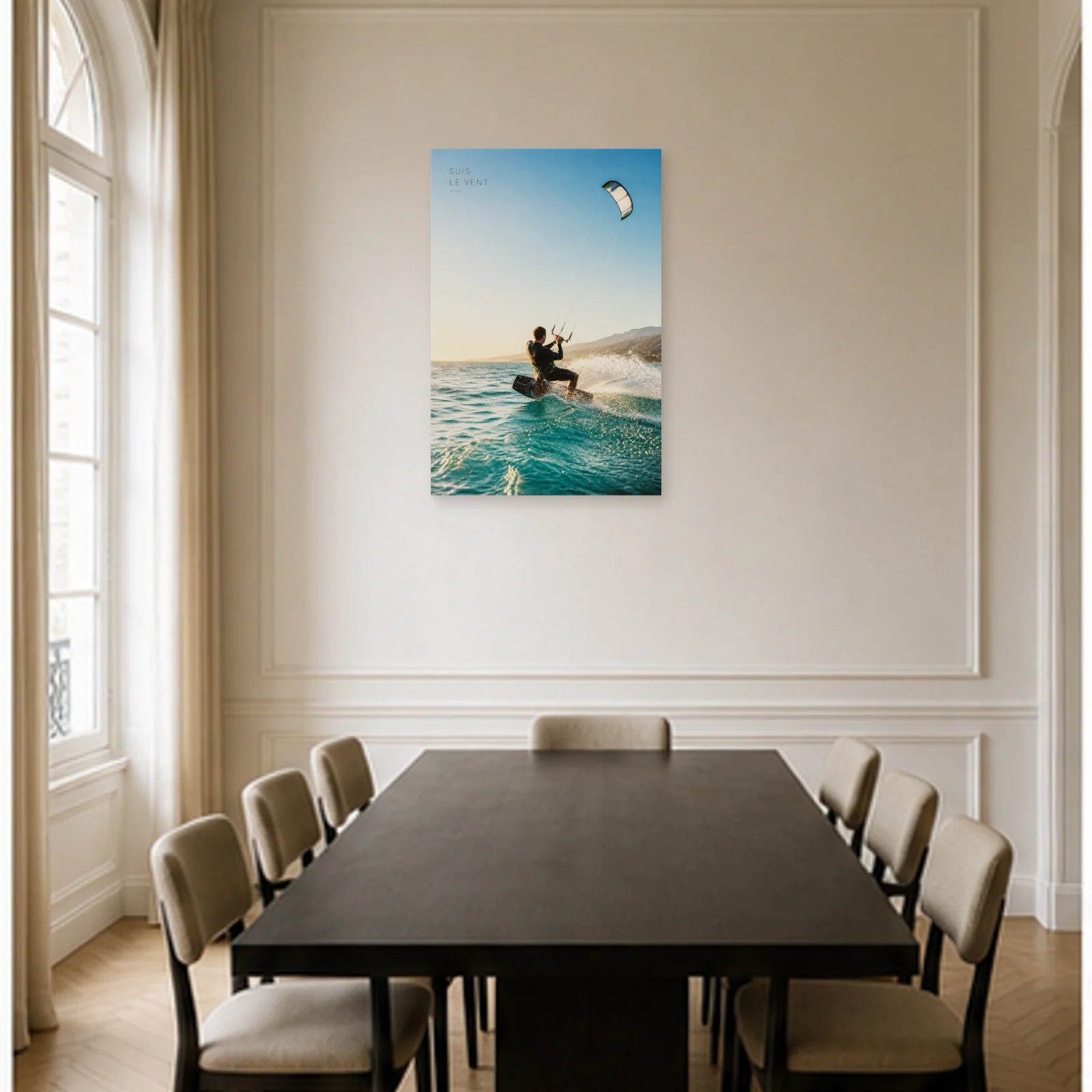 Affiche photo Kitesurf dans le vent - Suis le vent dans une salle à manger - Art Virtuoso