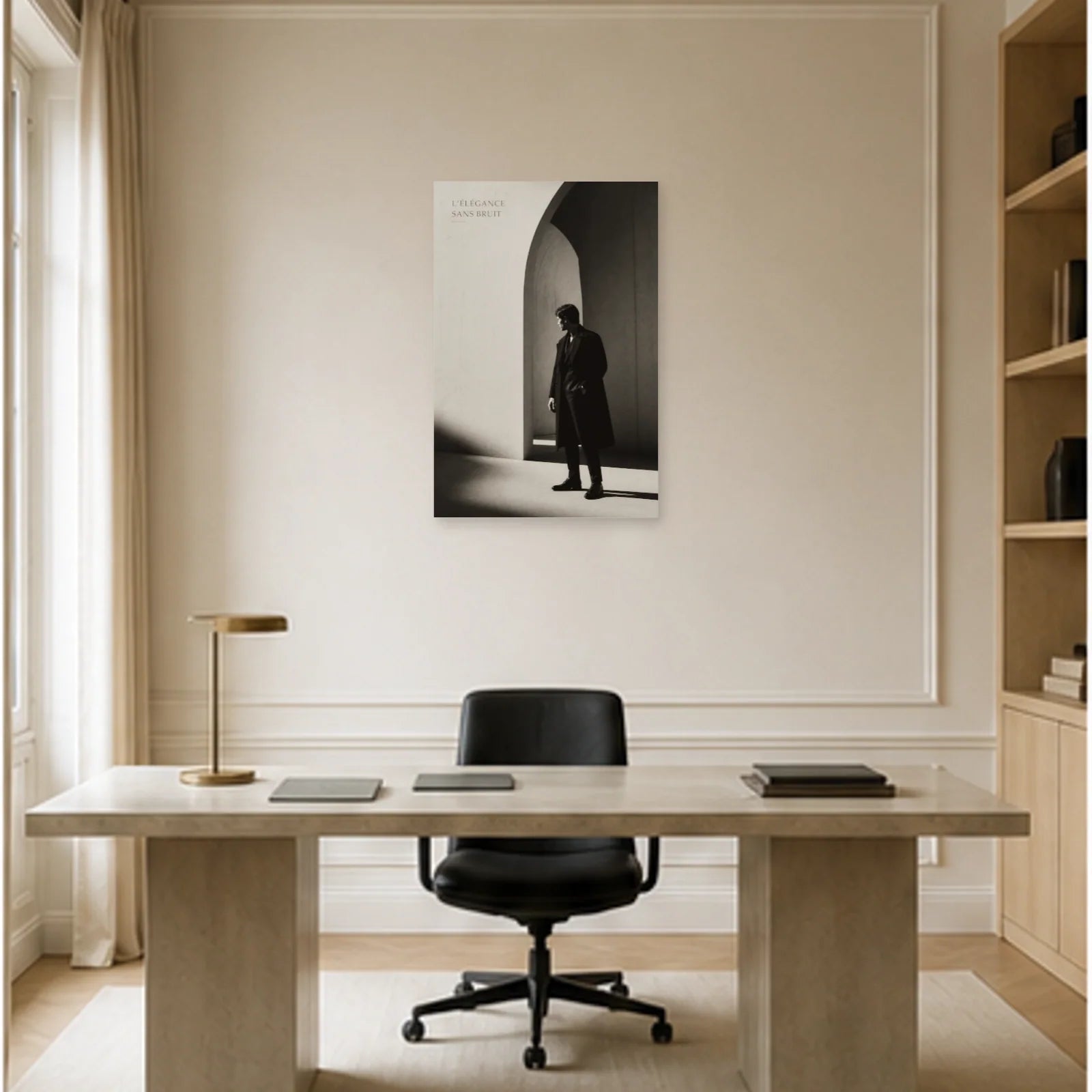 Affiche photo Élégance masculine en noir et blanc - Sans bruit dans un bureau - Art Virtuoso