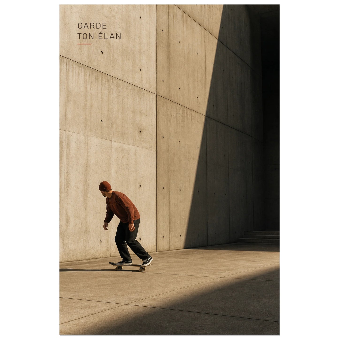 Affiche photo Skateur et béton - Garde ton élan, photographie urbaine éditoriale aux ombres architecturales verticale, format 60 × 90 cm