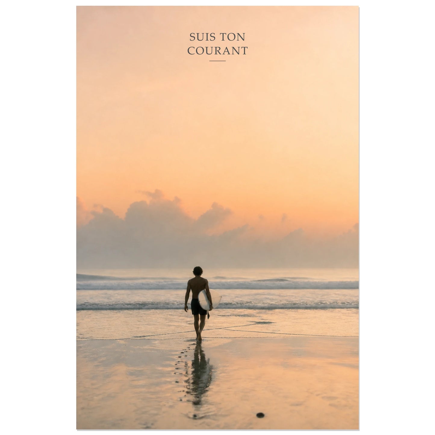Affiche photo Surfeur à l’aube - Suis ton courant, photographie de surf éditoriale, douce et contemplative verticale, format 30 × 45 cm