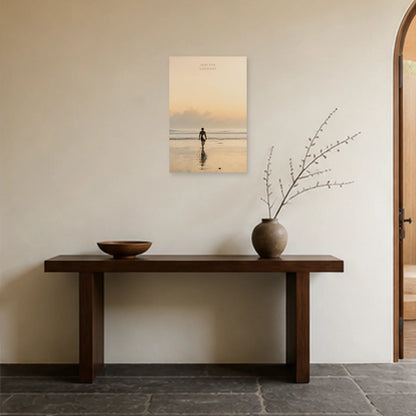 Affiche photo Surfeur à l’aube - Suis ton courant dans une entrée ou un couloir - Art Virtuoso