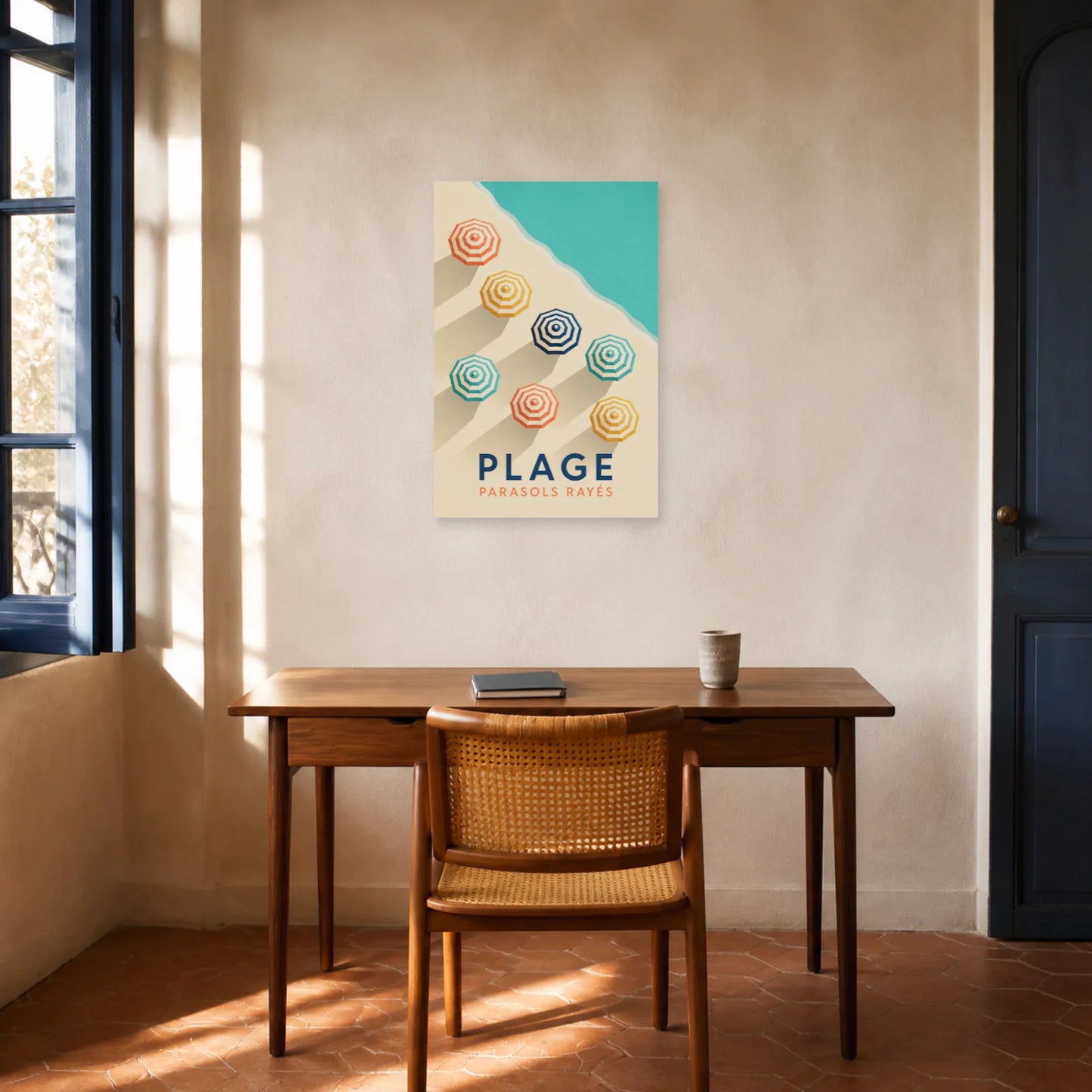 Affiche Plage – Parasols Rayés dans un bureau - Art Virtuoso
