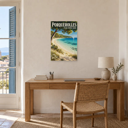 Affiche Porquerolles - Plage Notre-Dame dans un bureau - Art Virtuoso