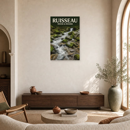 Affiche Ruisseau – Roche & Mousse dans un salon - Art Virtuoso