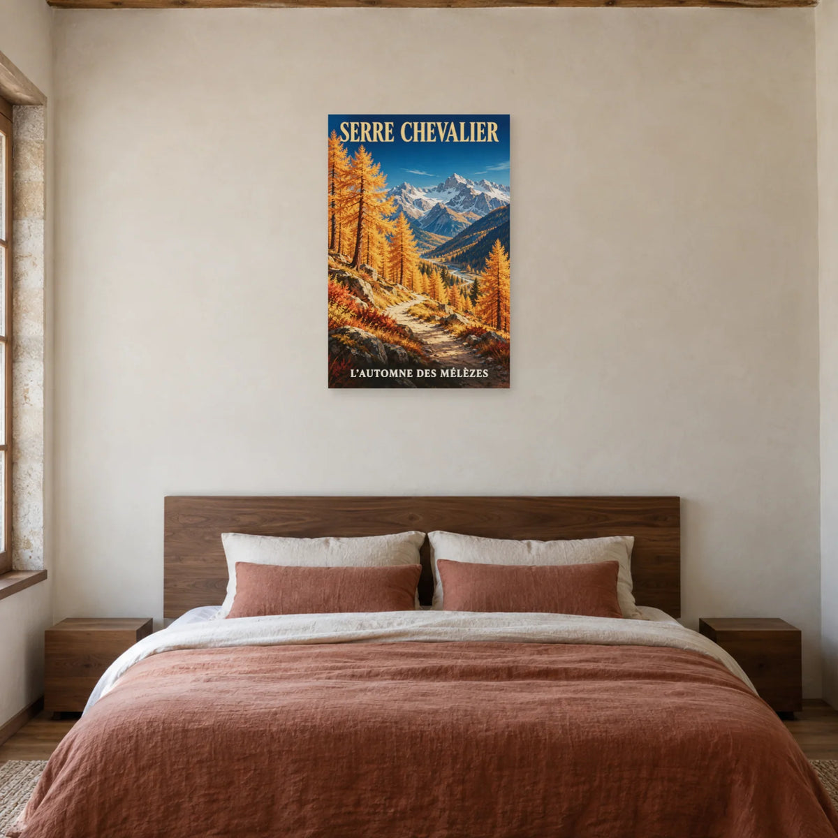 Affiche Serre Chevalier - Mélèzes d'automne dans une chambre - Art Virtuoso