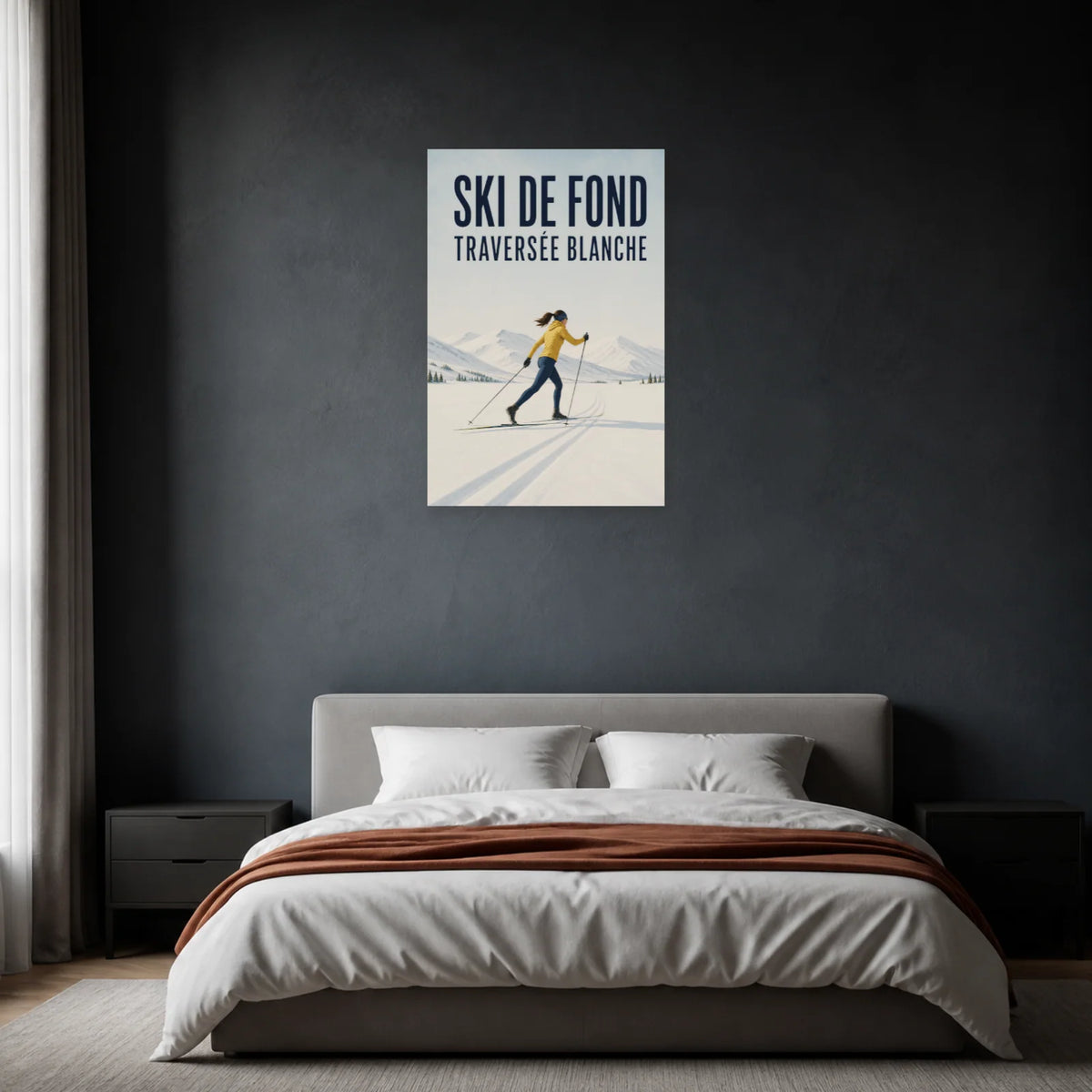 Affiche Ski de fond – Traversée blanche dans une chambre - Art Virtuoso