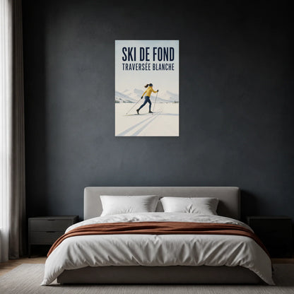 Affiche Ski de fond – Traversée blanche dans une chambre - Art Virtuoso